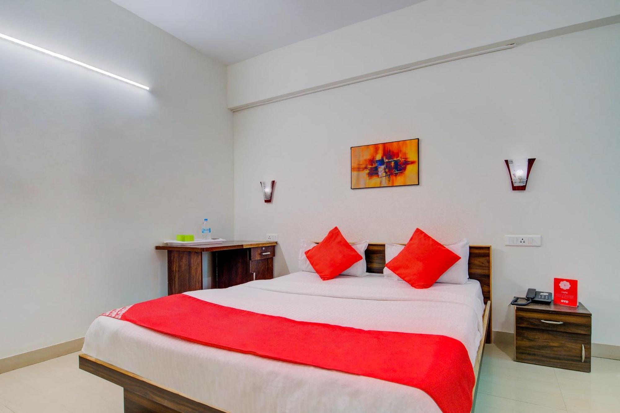 Hotel O Sairaj Lodge Méribel Village Екстериор снимка