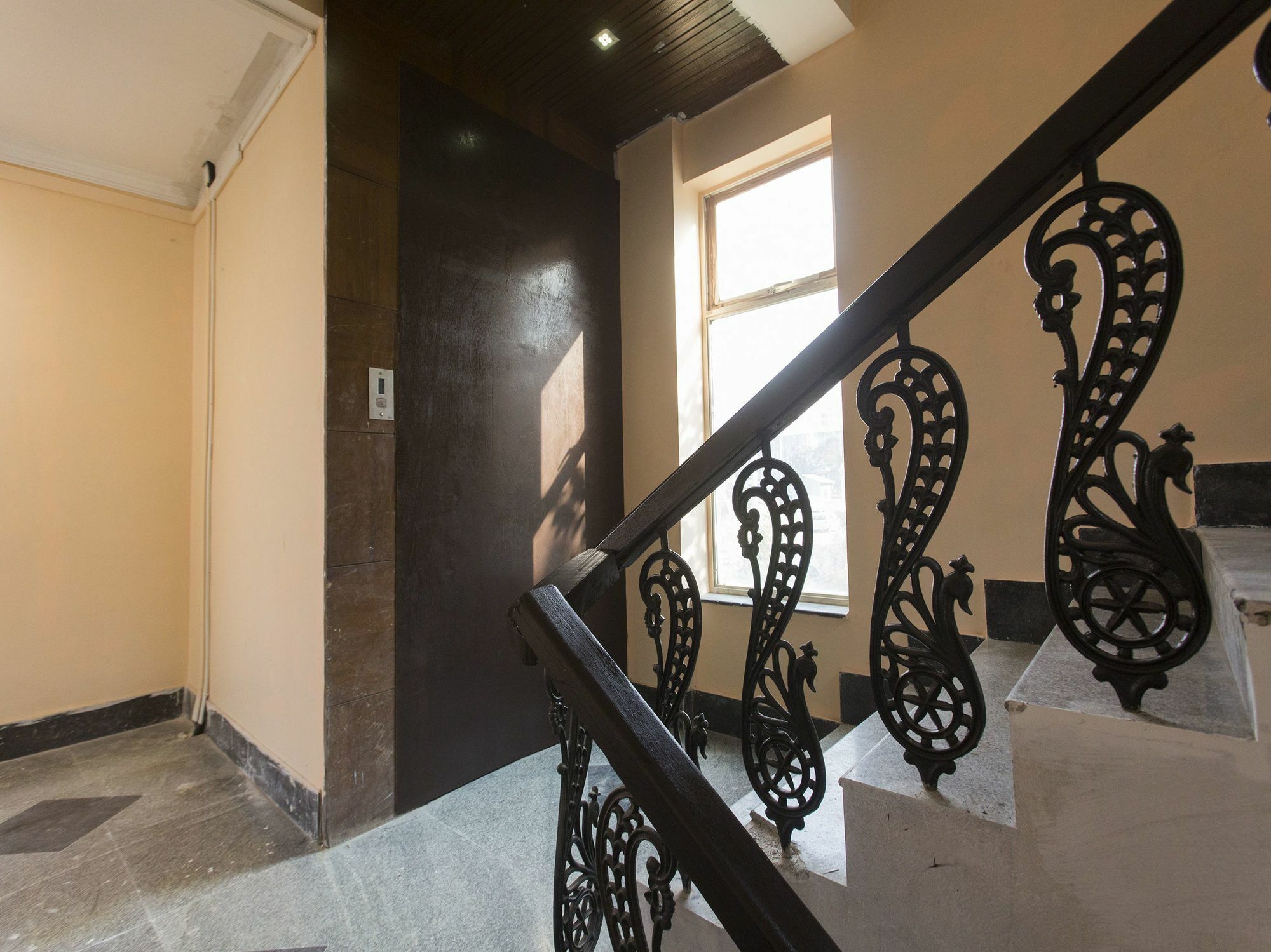 Hotel O Sairaj Lodge Méribel Village Екстериор снимка
